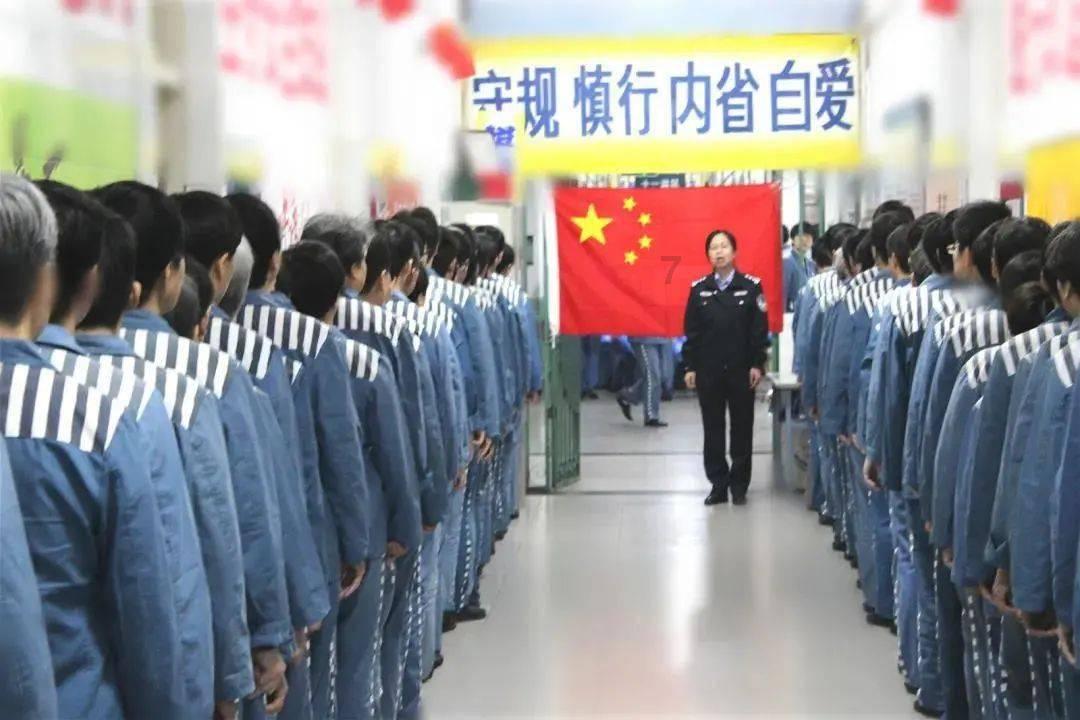 龙年春节欢乐不打烊，上快手看「明星陪你过大年」